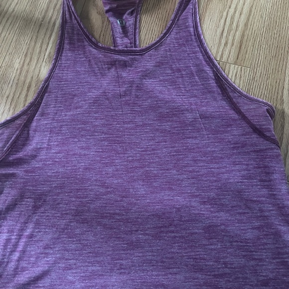 Lululemon tank top size 6 - Picture 2 of 3